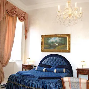 charme-holidays-colosseum.it-romehotels.com/